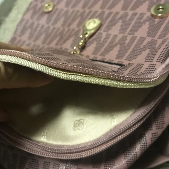 LAST 1!NWT Mauve Boutique Luxurious Backpack - Picture 5 of 5